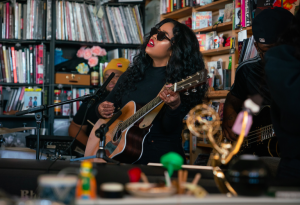 H.E.R. Performs For NPR’s ‘Tiny Desk Concert’