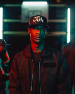 armzee wait a minute