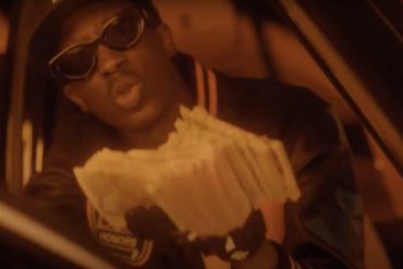 unknown t squeeze & buss