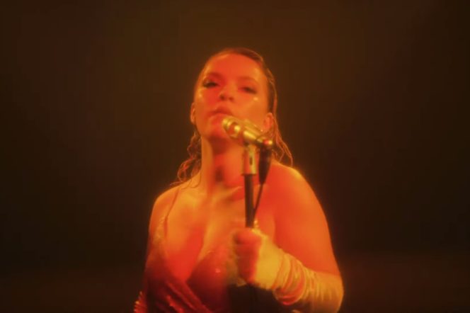 noelle - Seasons Change