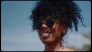 Cellz, Blue Glass - I Saw Her On The Beach (Official Music Video) 0-29 screenshot