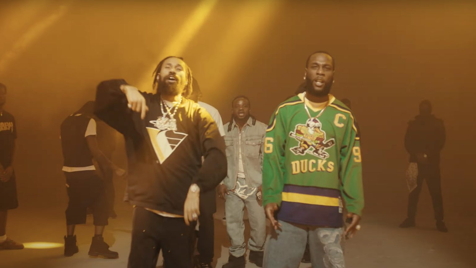 Phyno Drops Vibrant Visuals for "Do I" Remix Feat. Burna Boy HWING