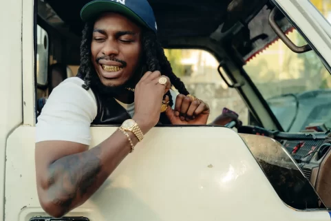 Knucks Returns With Reflective New Single “Cut Knuckles”