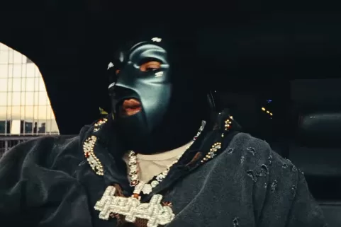 M HUNCHO - CHAMPIONSHIP